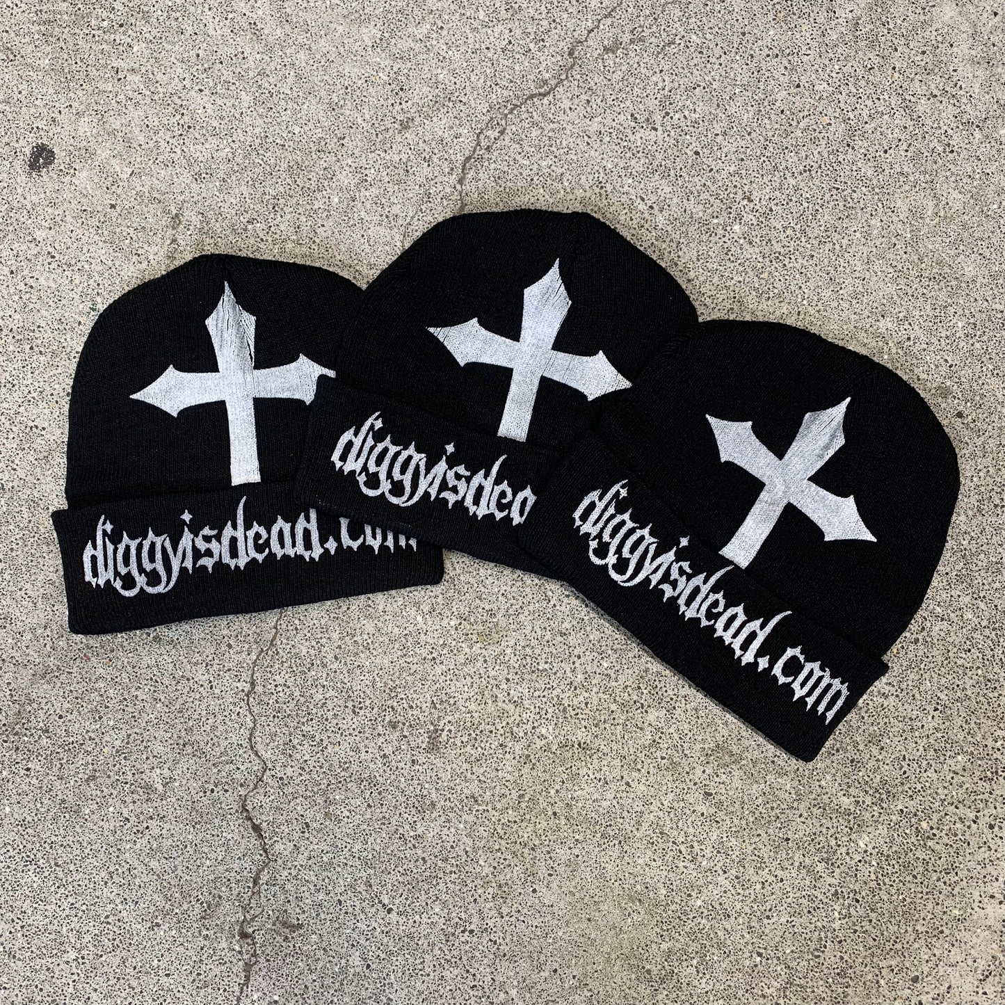 DIGGYISDEAD.COM BEANIES