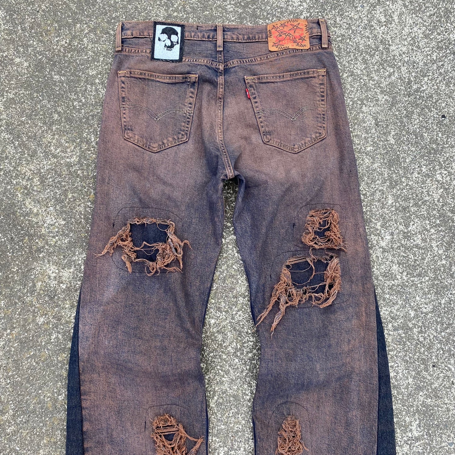 1/1 ‘Escaped From my Tomb’ Distressed Jeans - 34X32