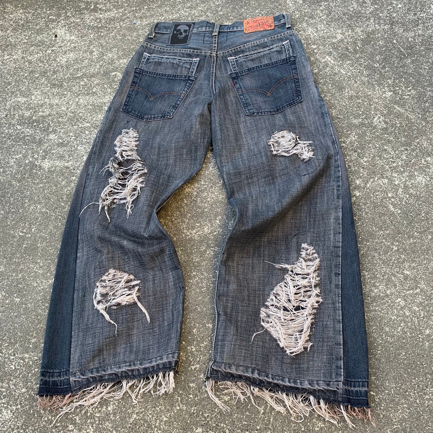 1/1 Spike Jeans - 32x32