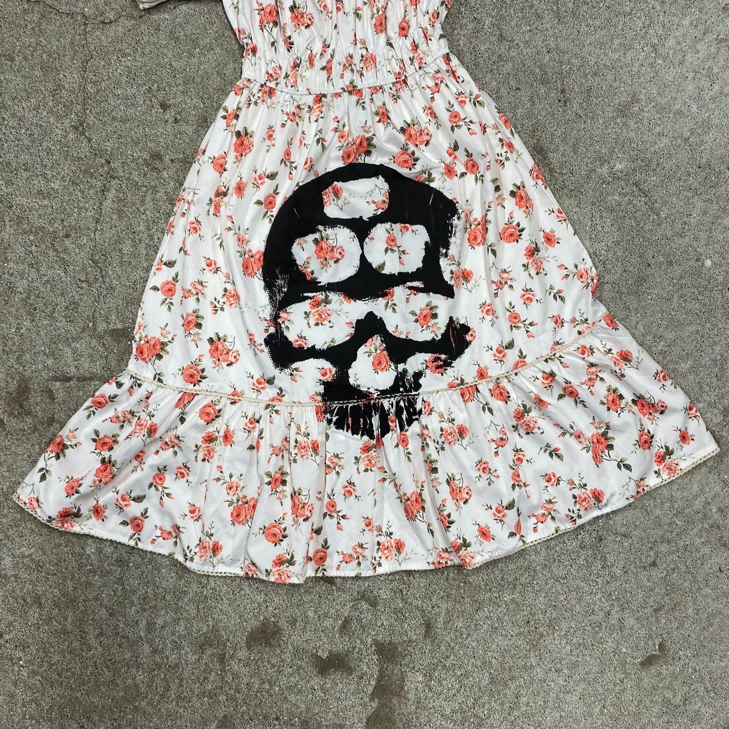 1/1 DiggyisDead Skull Dress - L