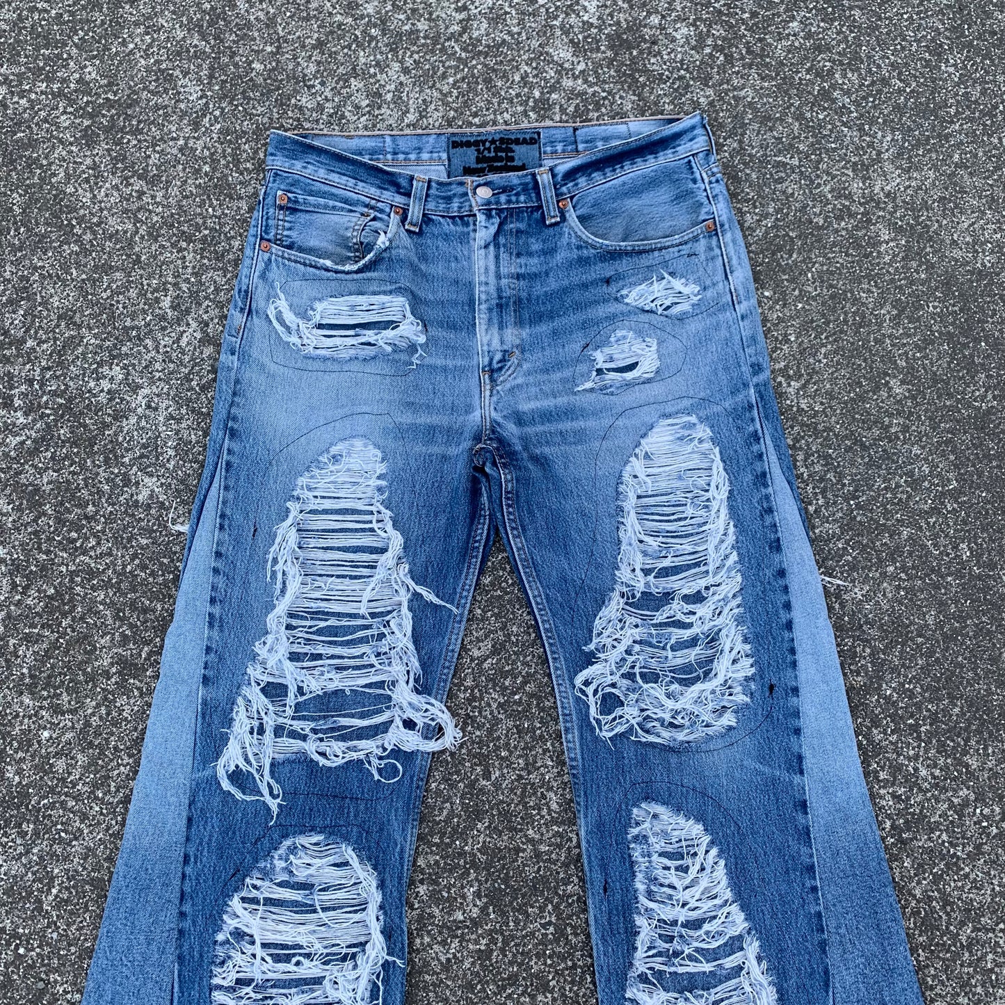 1/1 Distressed Dead Jeans - 36x30