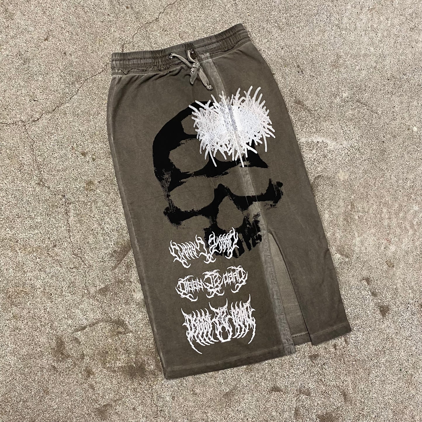 1/1 DiggyisDead Skull Skirt - M