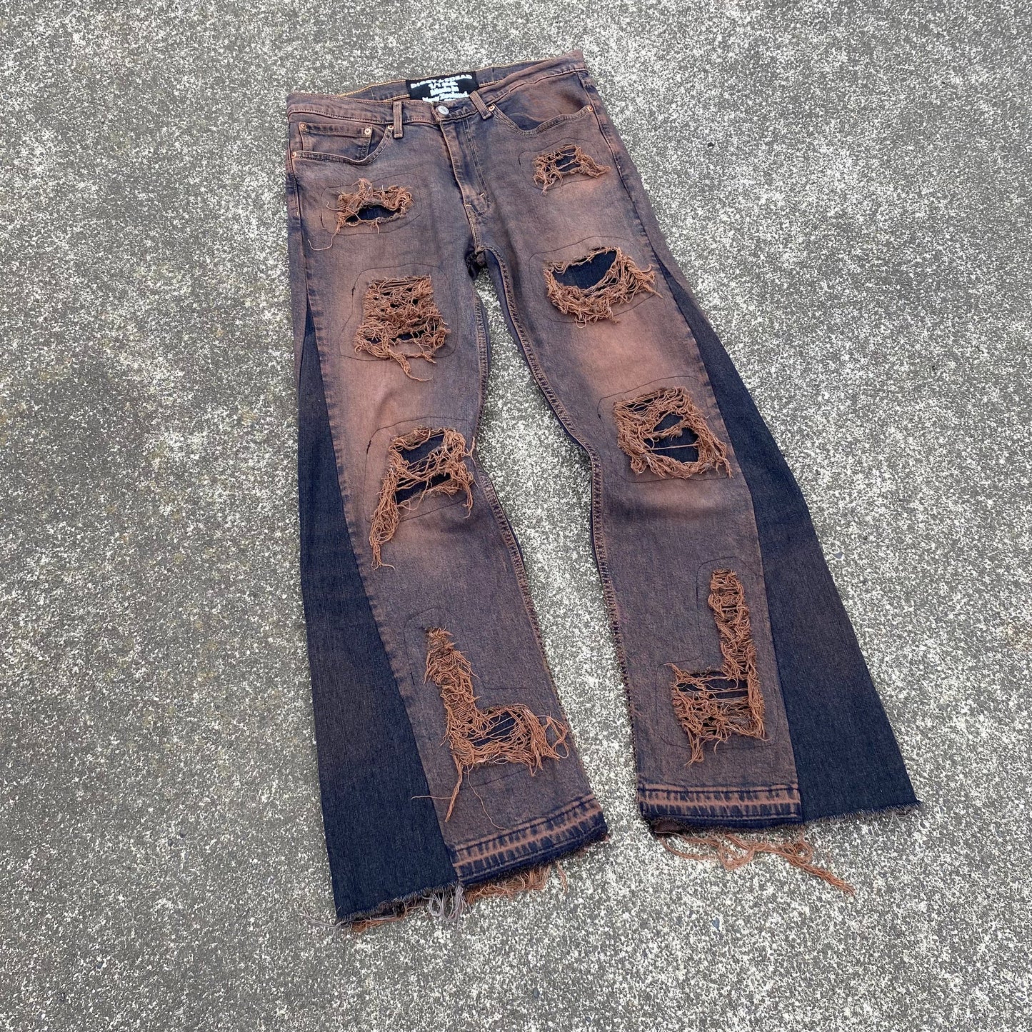 1/1 ‘Escaped From my Tomb’ Distressed Jeans - 34X32