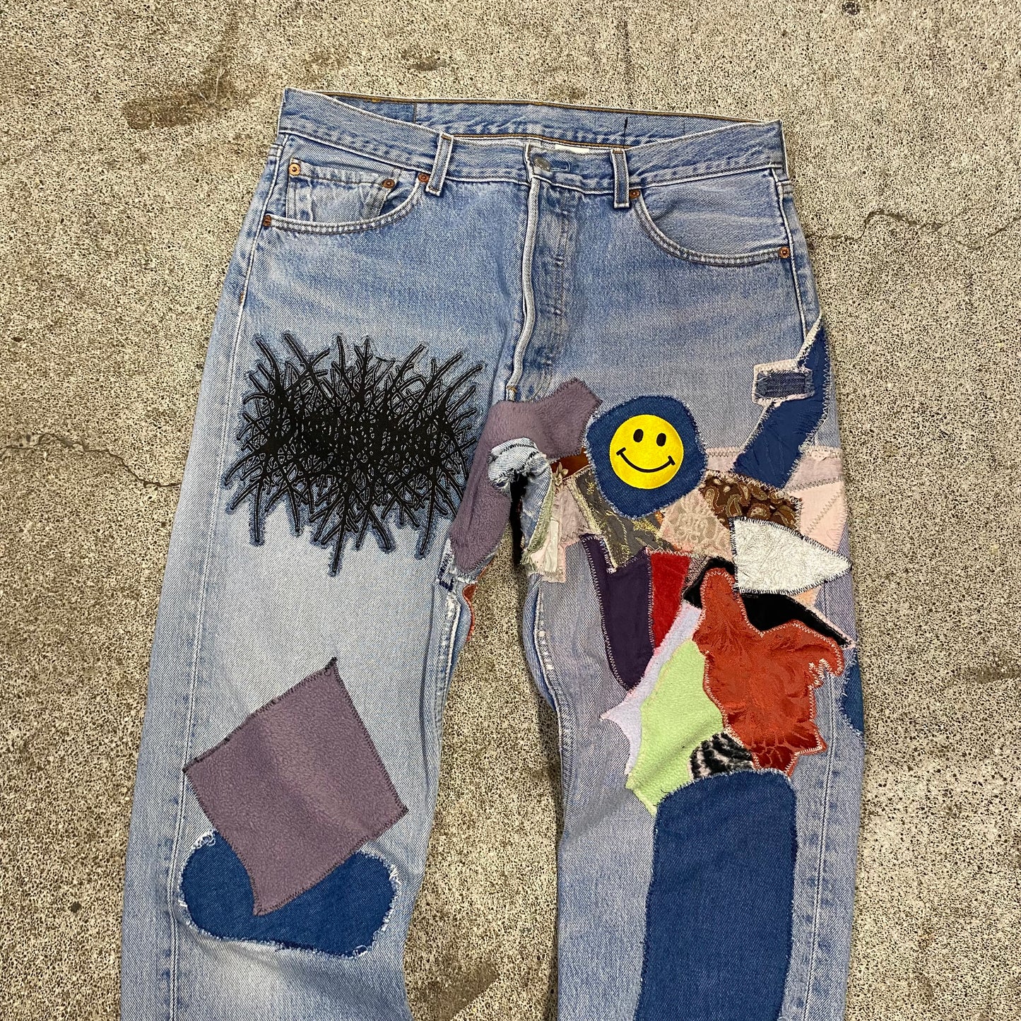 1/1 ‘VERRIS IS CRAZY’ Levis Jeans - 34X32