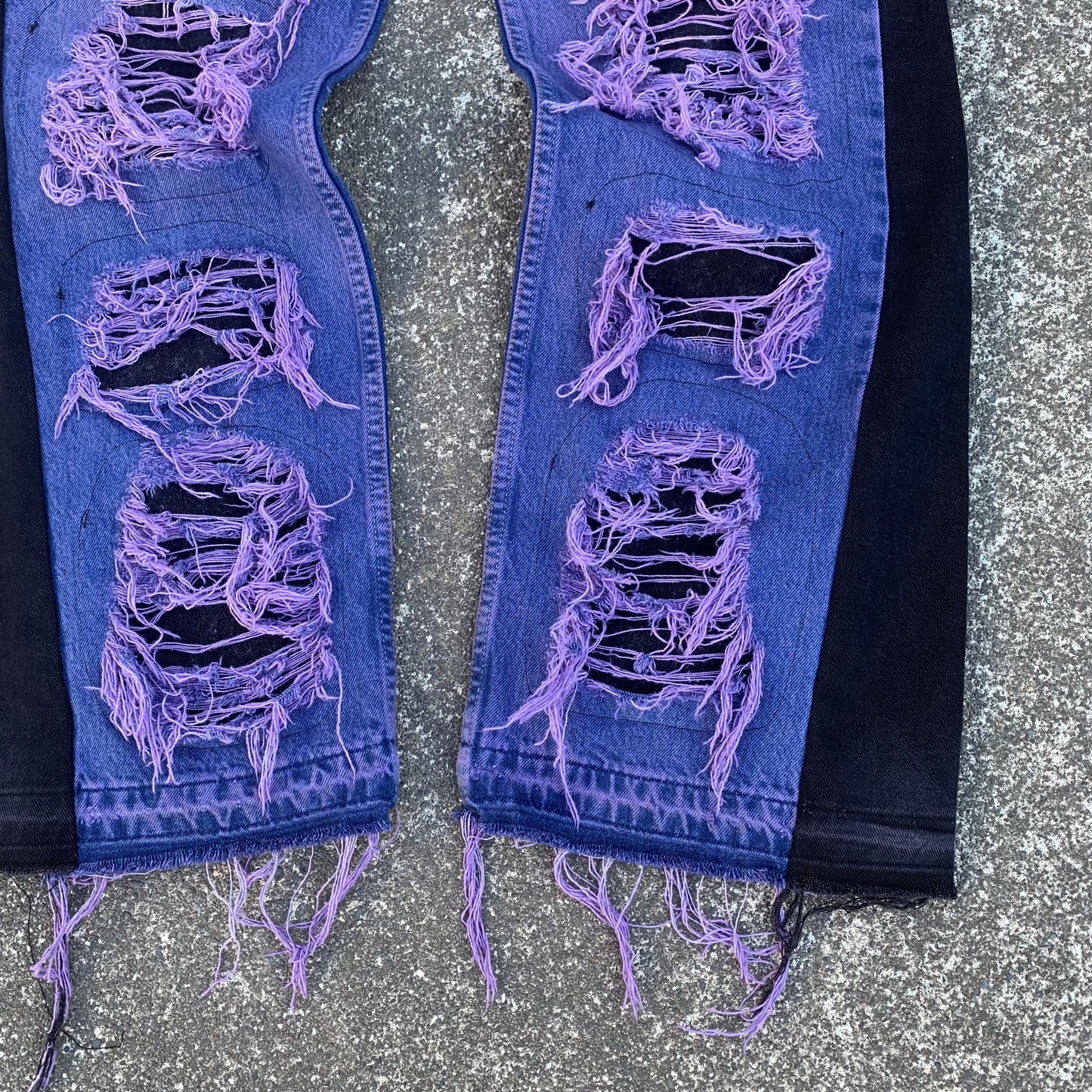 1/1 Distressed Purp Jeans - 33x30