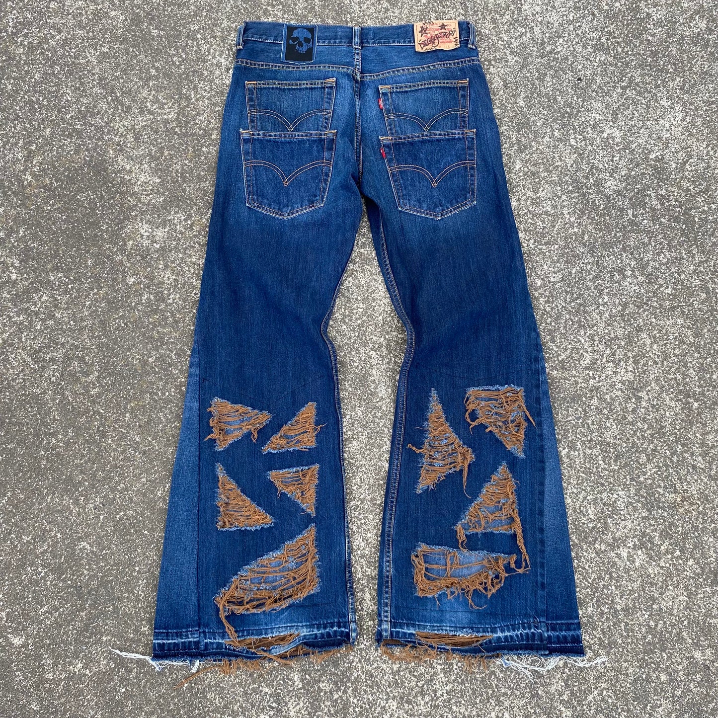 1/1 ‘My Distressing is Made of Mud’ Distressed Jeans - 33X32