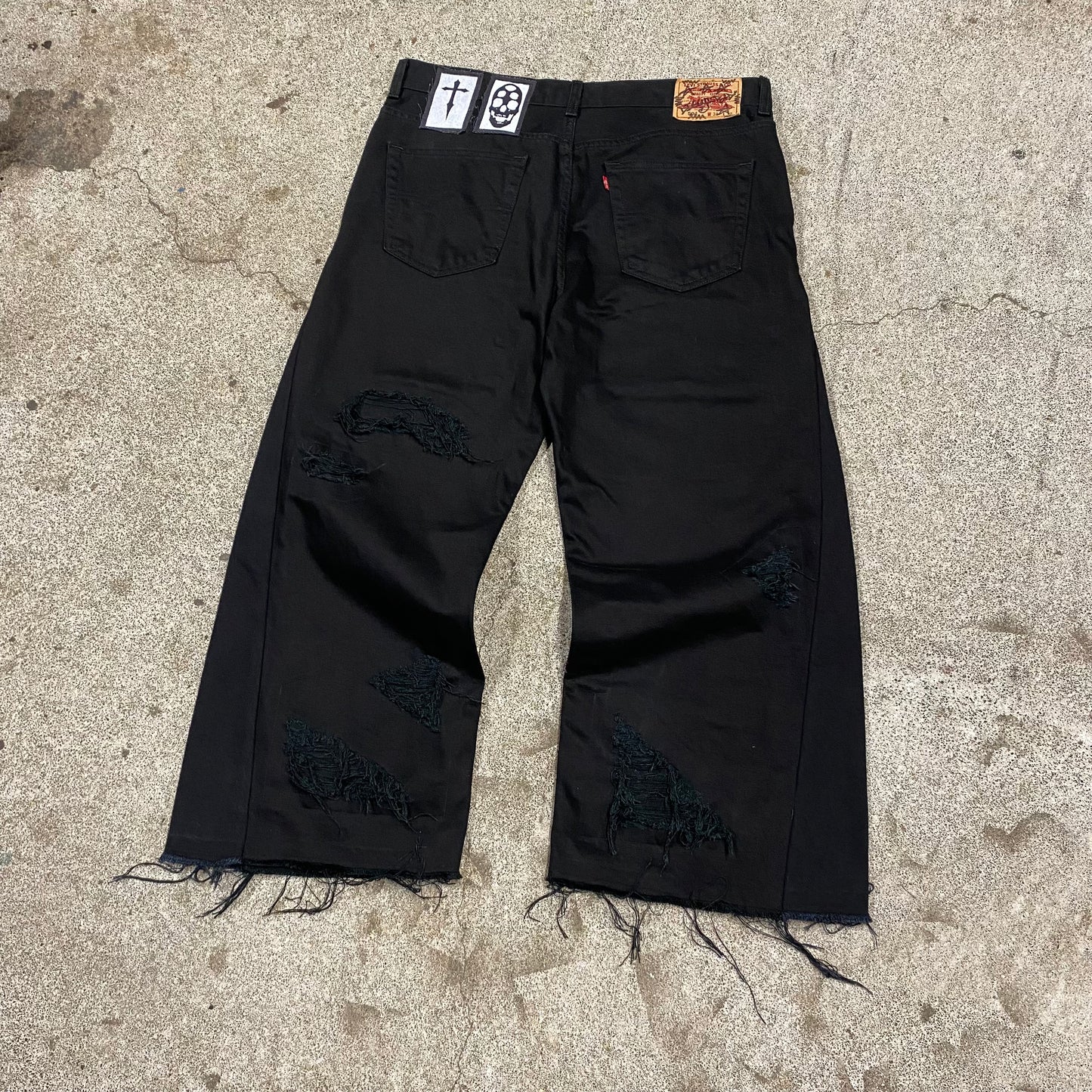 1/1 ‘Show me Gore’ Distressed Jeans - 38X32