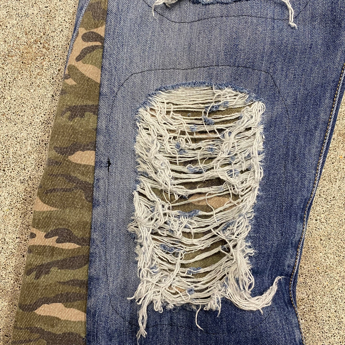 1/1 ‘PRIVATE DIRTBAG’ Camo Flared Jeans - 33X34