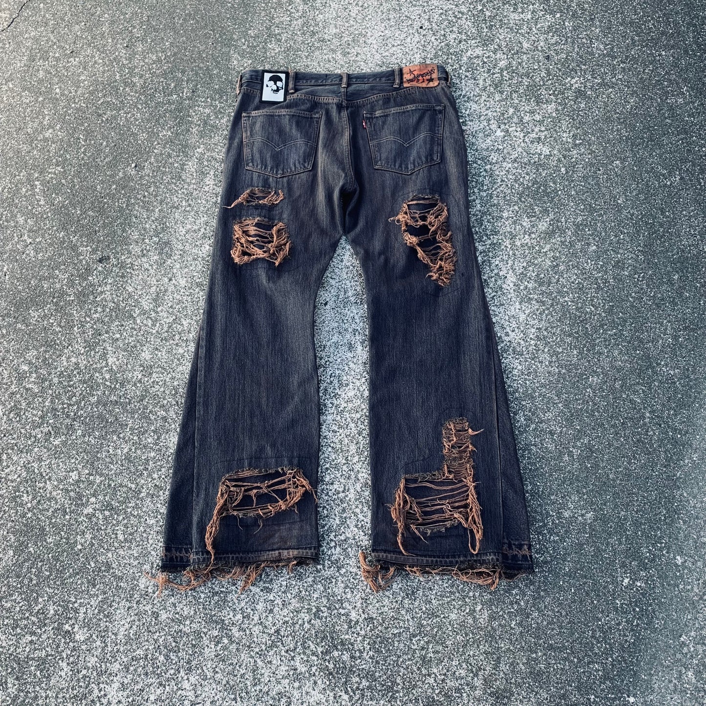 1/1 Choc Distressed Jeans - 38X33