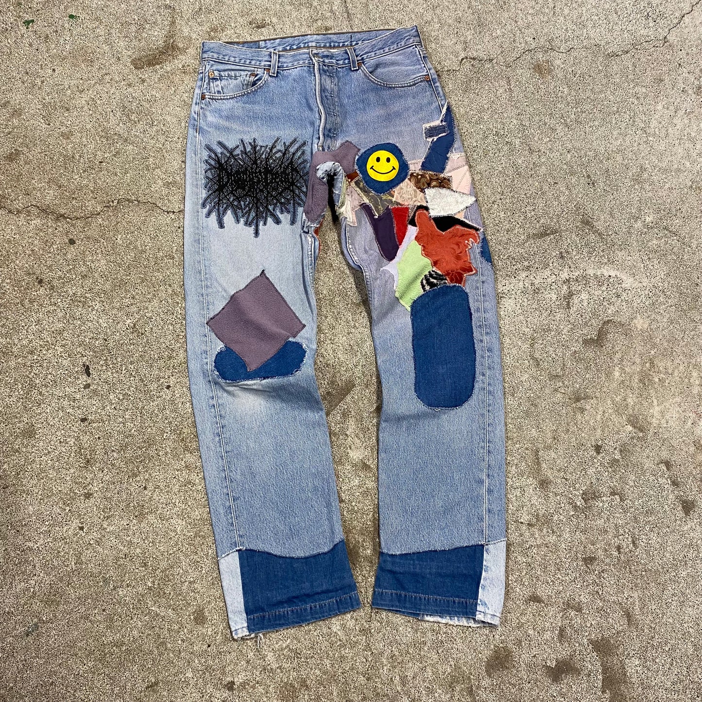 1/1 ‘VERRIS IS CRAZY’ Levis Jeans - 34X32
