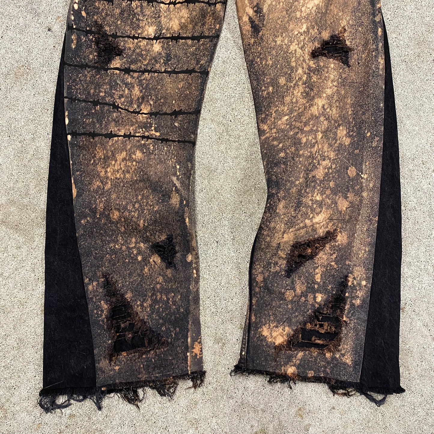 1/1 ‘RUSTED REAPER’ Bleached Flared Jeans - 33x34