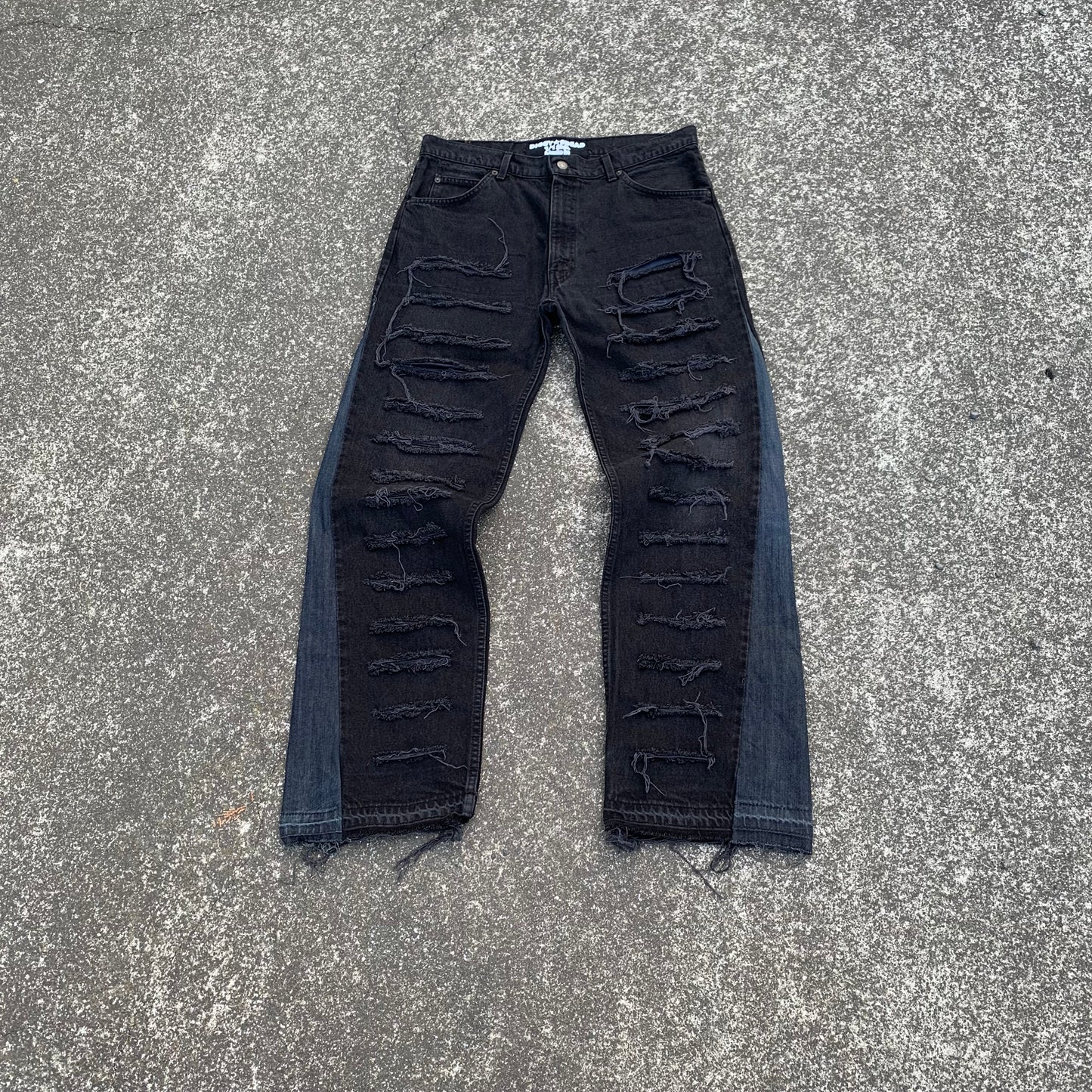 1/1 Distressed Dead Jeans - 36x36