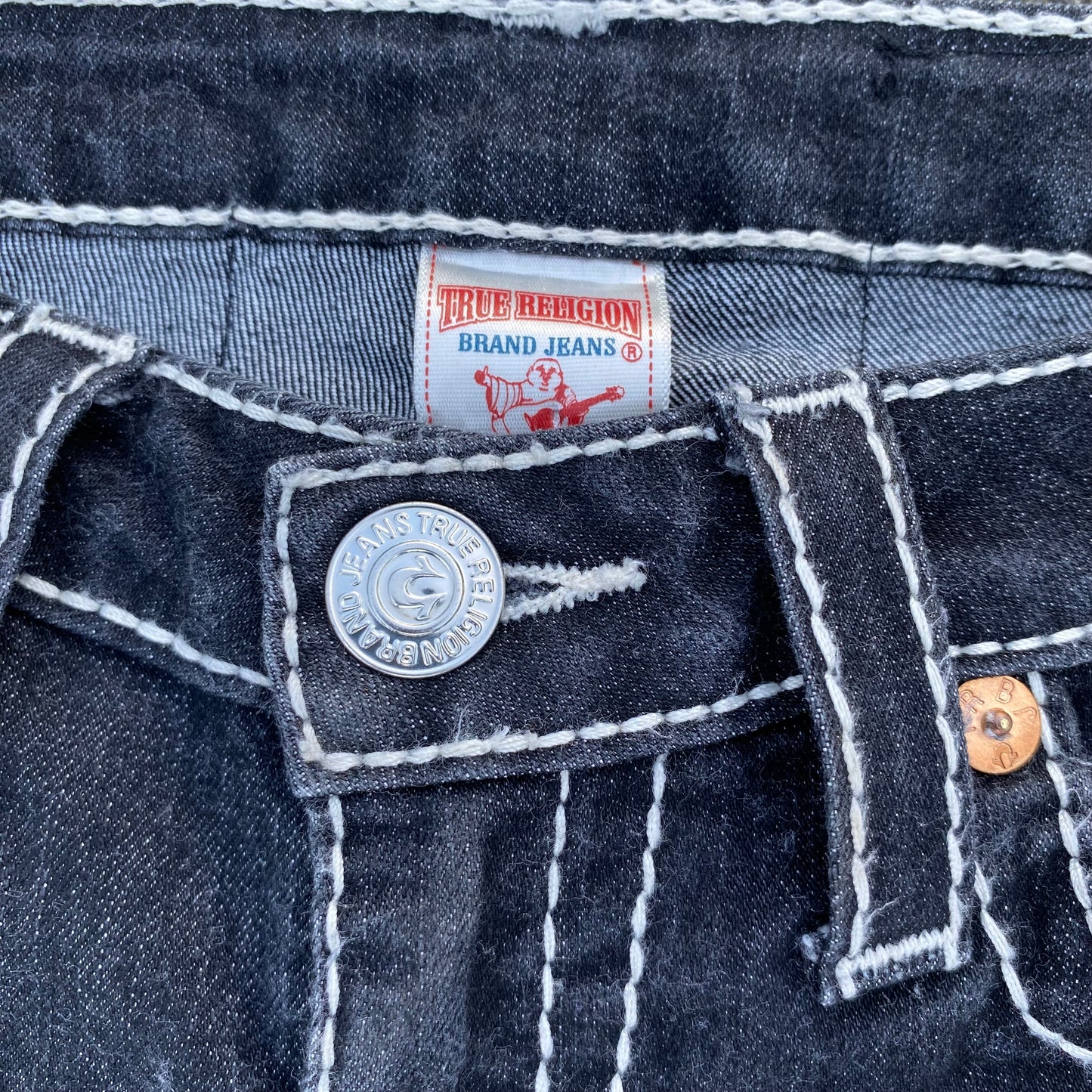 1/1 Distressed True Religion Womans Jeans - 27x30