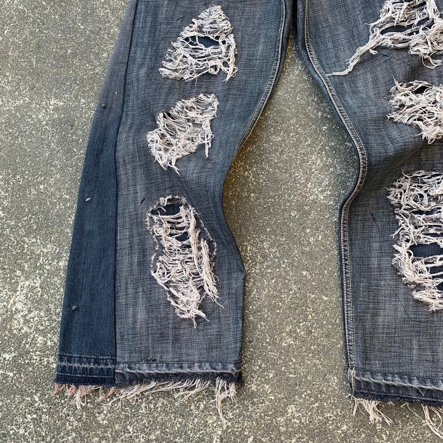 1/1 Spike Jeans - 32x32