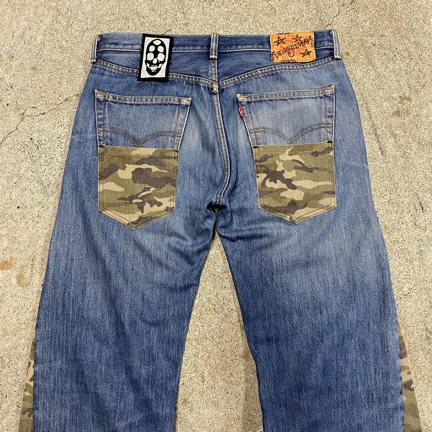 1/1 ‘PRIVATE DIRTBAG’ Camo Flared Jeans - 33X34