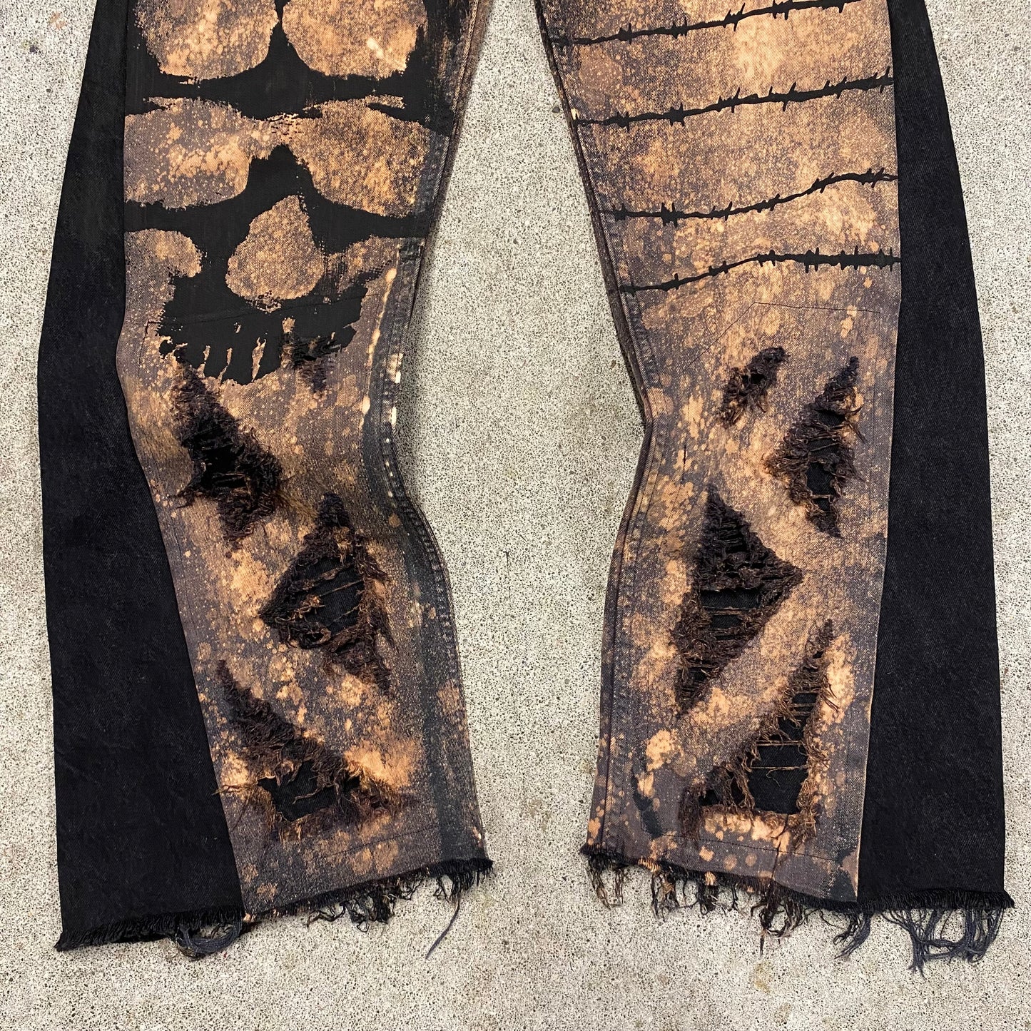 1/1 ‘RUSTED REAPER’ Bleached Flared Jeans - 33x34