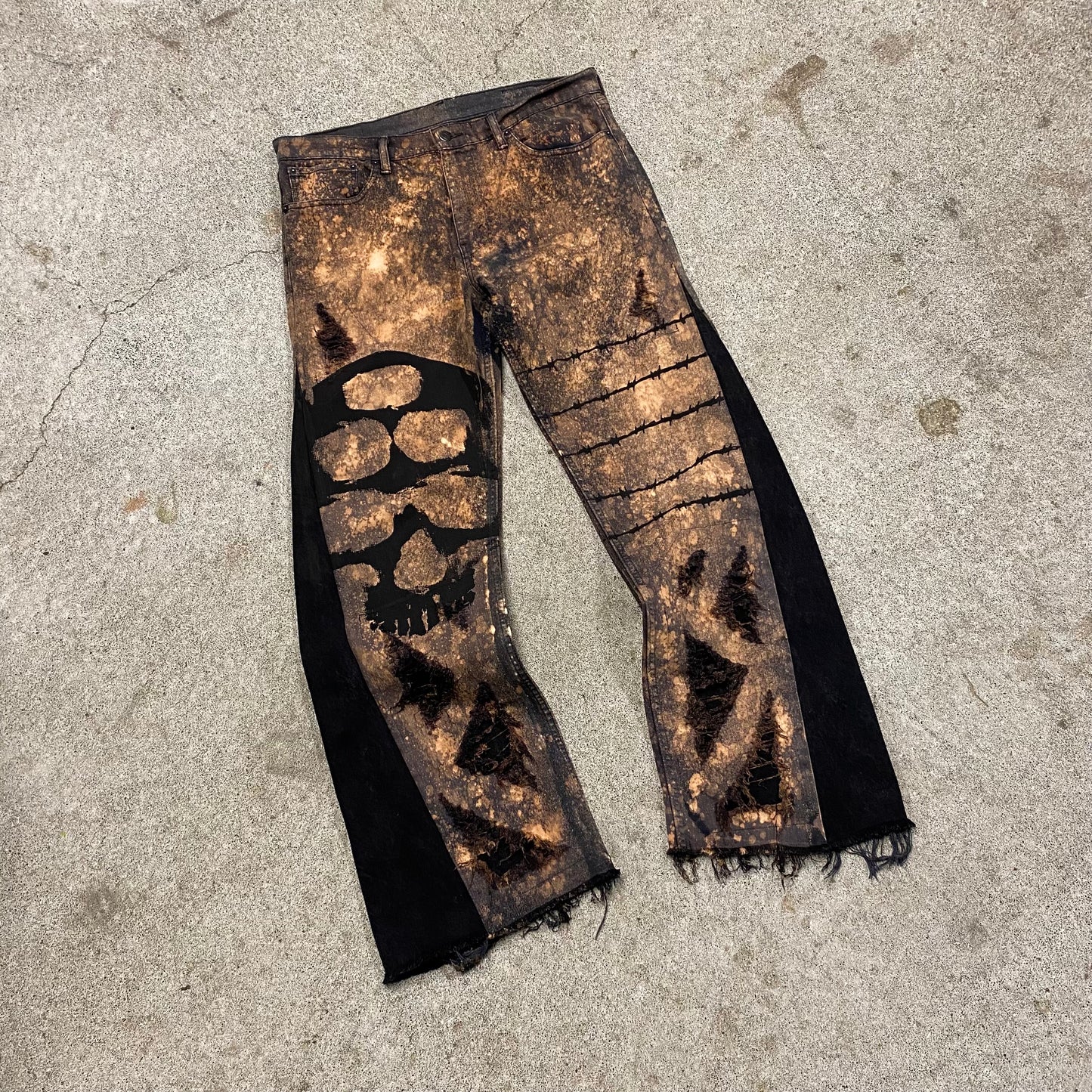 1/1 ‘RUSTED REAPER’ Bleached Flared Jeans - 33x34