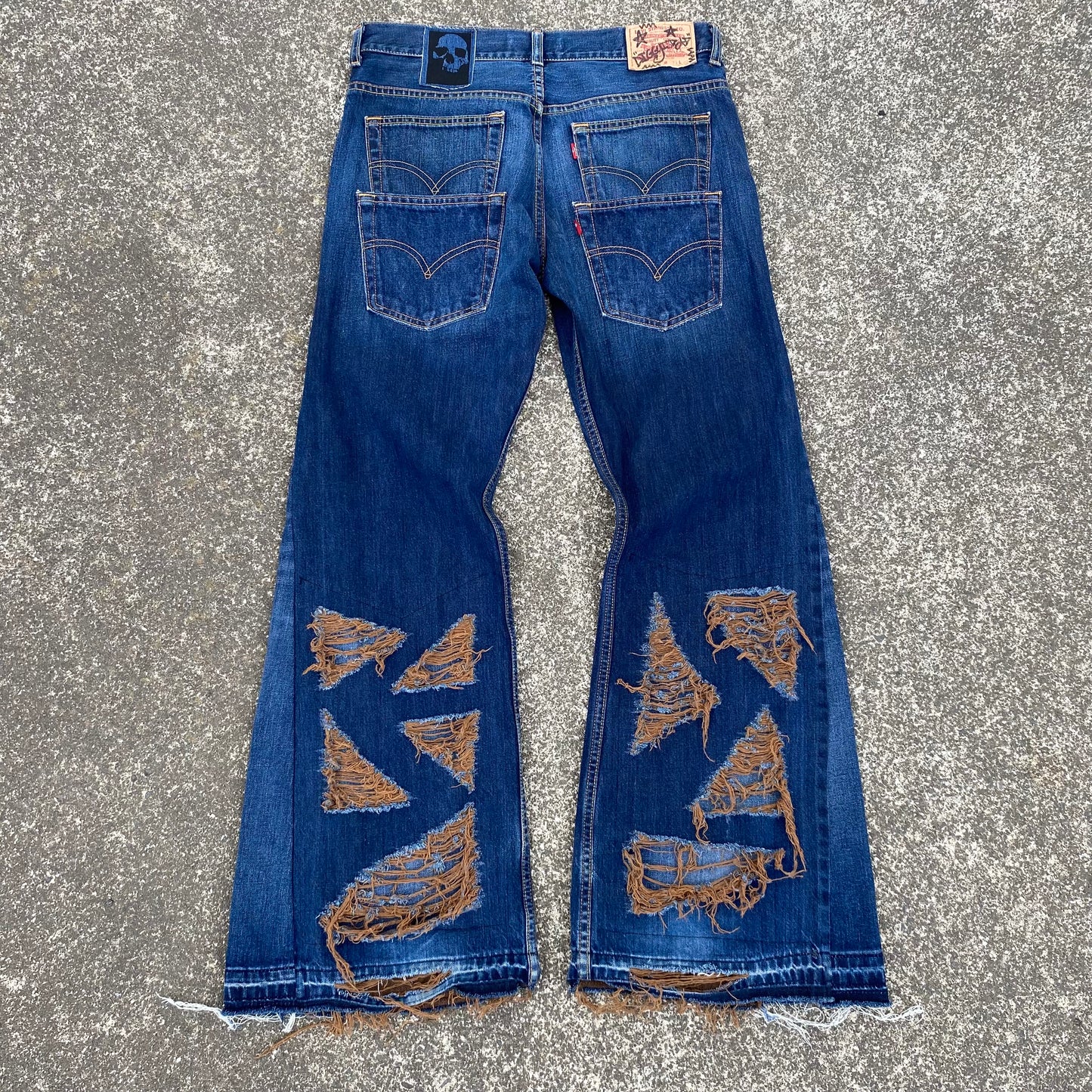 1/1 ‘My Distressing is Made of Mud’ Distressed Jeans - 33X32