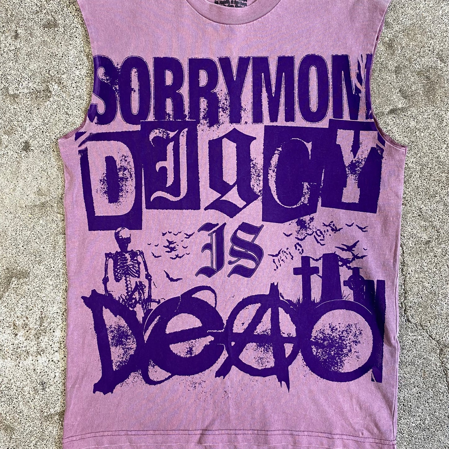 1/1 SORRYMOM X DIGGYISDEAD TANK TEE - Purple/Purple