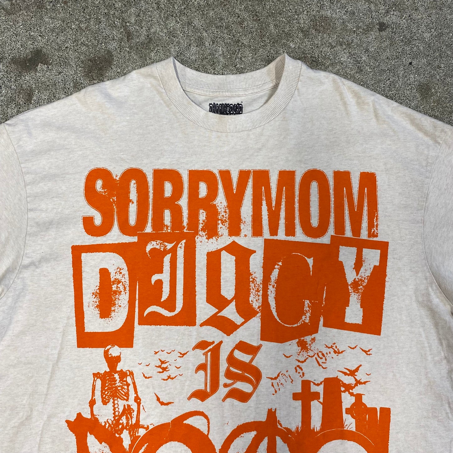 1/1 SORRYMOM X DIGGYISDEAD TSHIRT - White/Orange