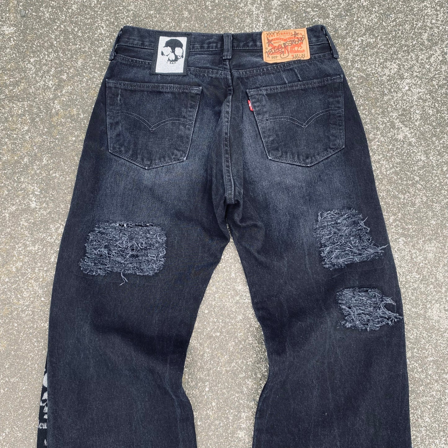 1/1 ‘Axis’ Distressed Jeans - 32X32