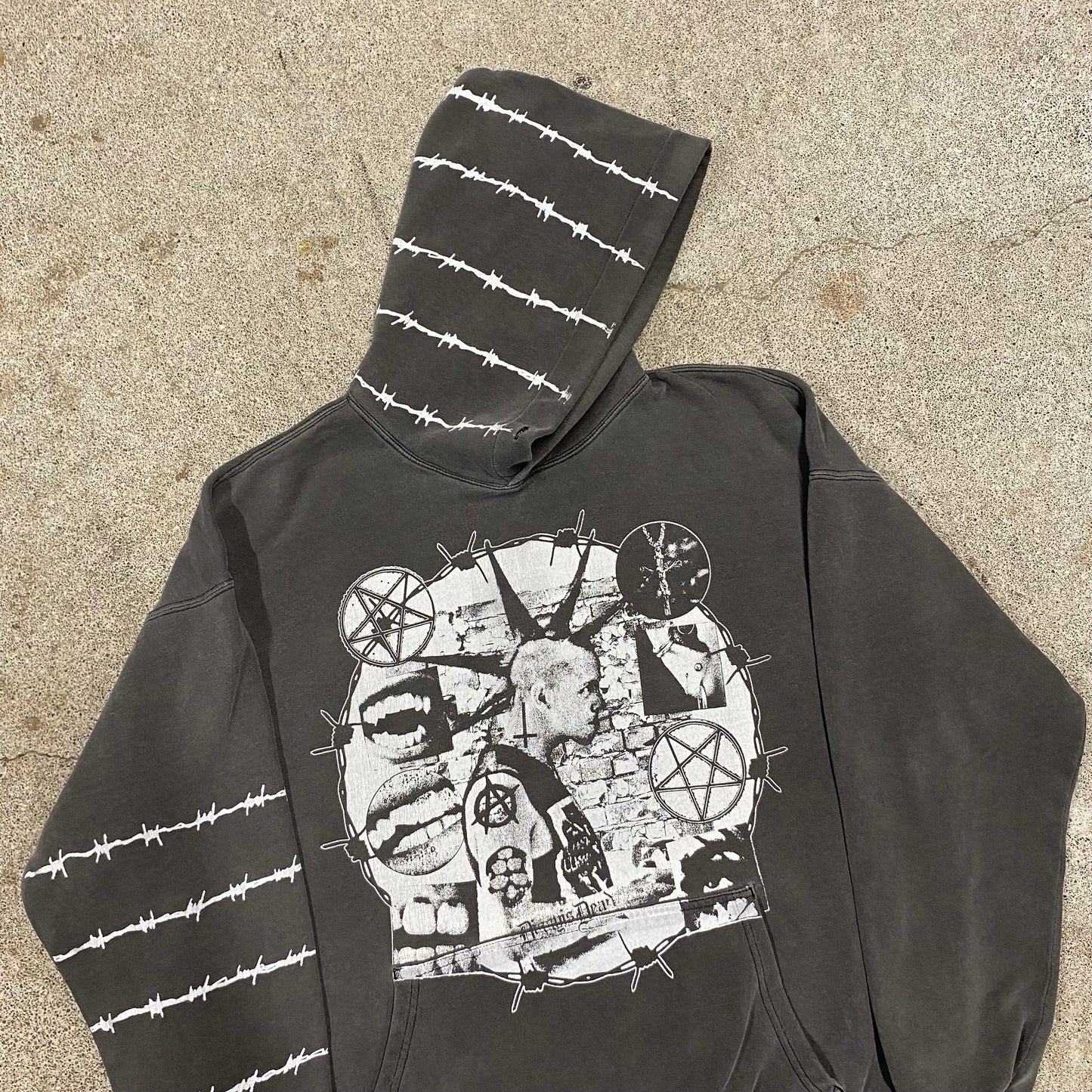 1/1 DID Barbed Hoodie - M