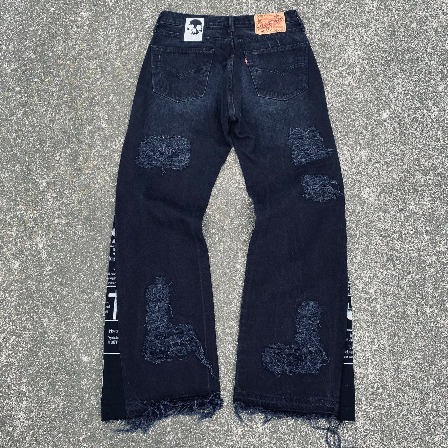 1/1 ‘Axis’ Distressed Jeans - 32X32