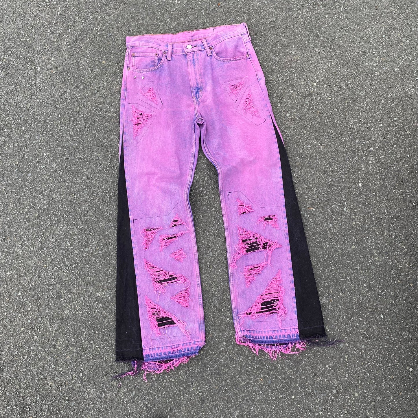 1/1 ‘PINK HEARTS’ Flared Jeans - 32X32