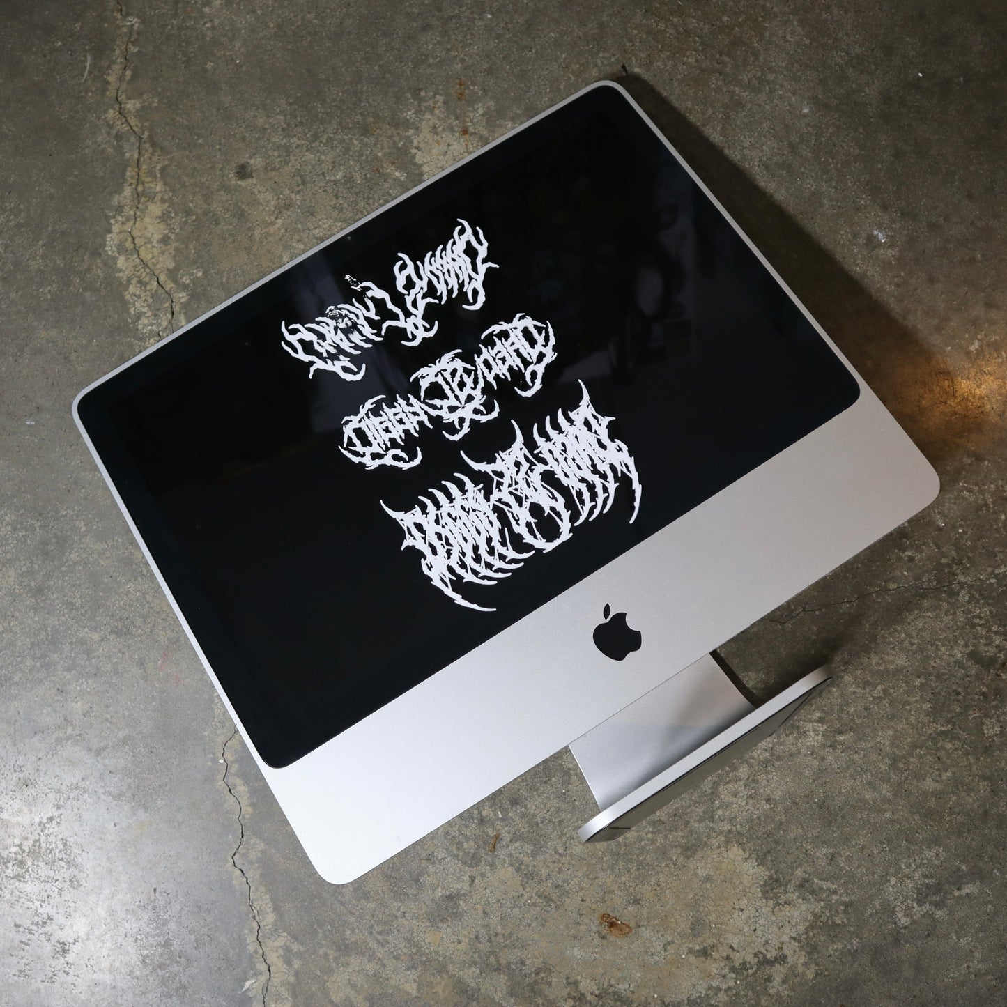 1of1 iMac Screen