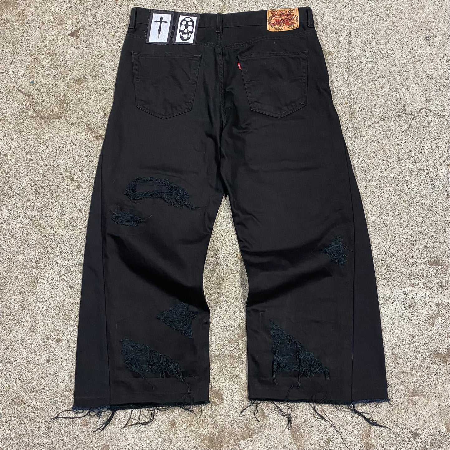 1/1 ‘Show me Gore’ Distressed Jeans - 38X32