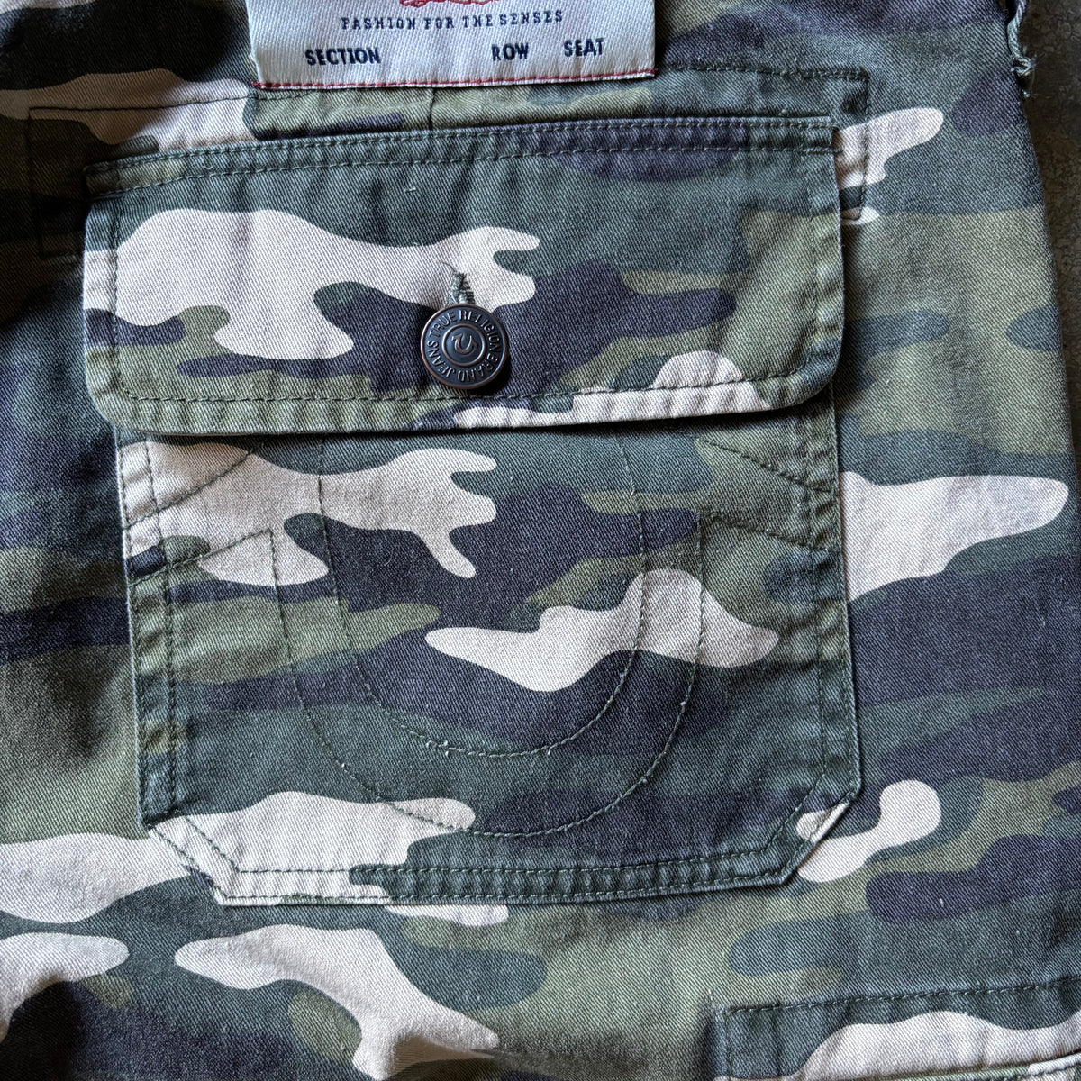 1/1 ‘CAMO TRUES’ Jorts - W36