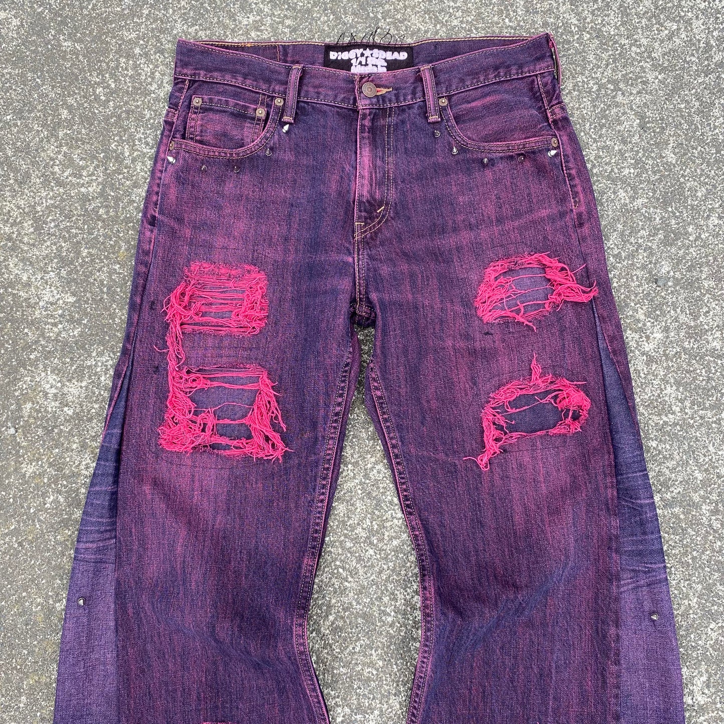 1/1 ‘Dead Cherry’ Distressed Jeans - 30X30