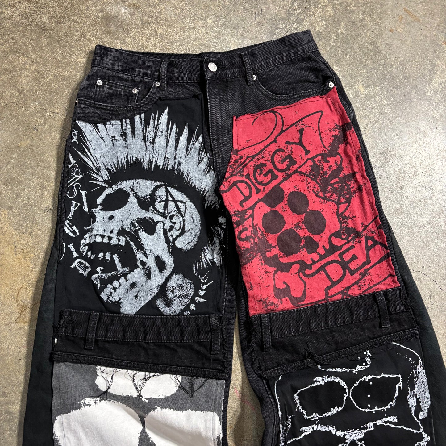 1/1 ‘GRAVETORN’ Jeans - 30X33